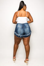 Load image into Gallery viewer, Denim Fray Shorts- Plus
